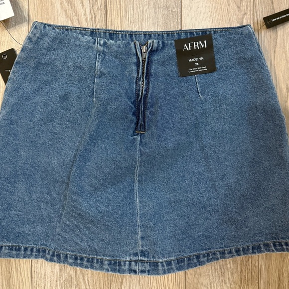 AFRM Madelyn Micro Mini Skort in Vintage
Sky Blue Wash Size:24 NEW with tags - Picture 3 of 6